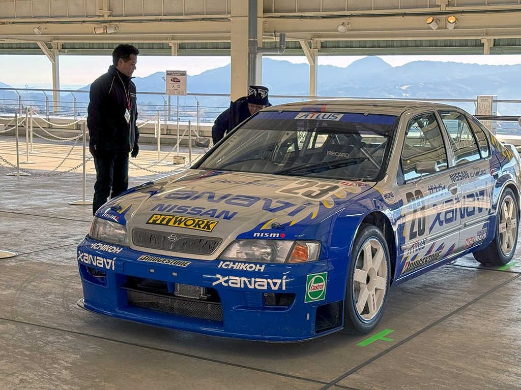 20241215_JTCC-Nissan-PRIMERA-CAMINO_日産プリメーラカミノ_ニスモフェスティバル2024_01