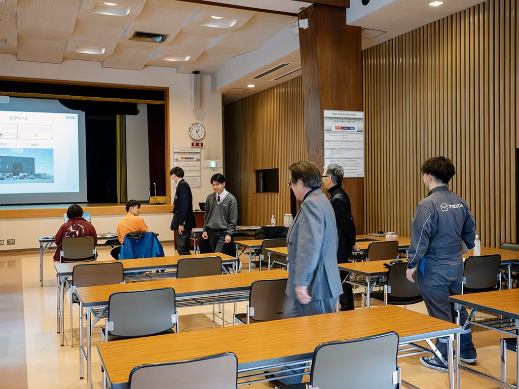 20250125_自動車整備士体験会_マツダ自動車整備士専門学校_神戸_MASTeC_神戸マツダ_03
