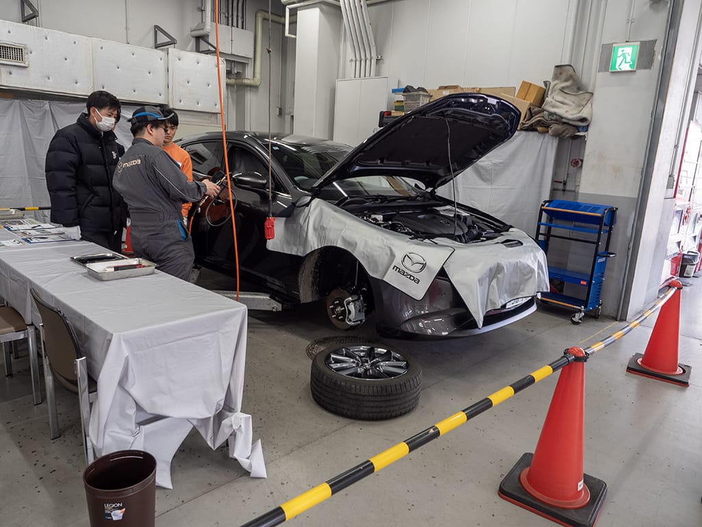 20250125_自動車整備士体験会_マツダ自動車整備士専門学校_神戸_MASTeC_神戸マツダ_15