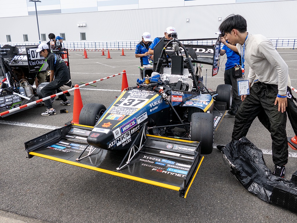 20251018_工学院大学_学生フォーミュラ_01