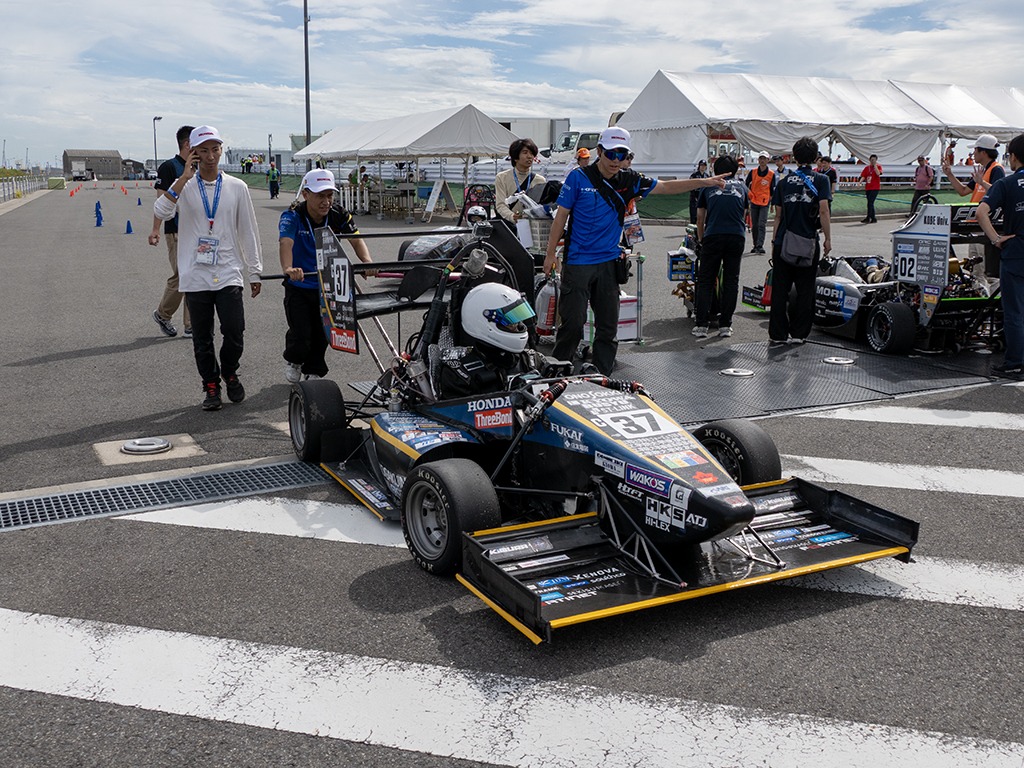 20251018_工学院大学_学生フォーミュラ_02