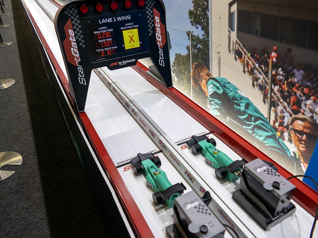 20251103 STEM-RACING アラムコ_ジャパンモビリティショー_10