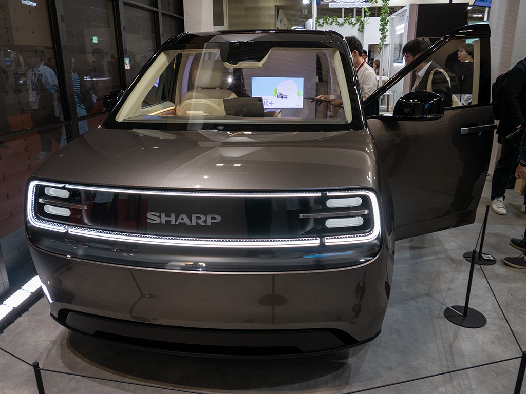 20251105_シャープが自動車メーカー_LDKプラス_ジャパンモビリティショー_01