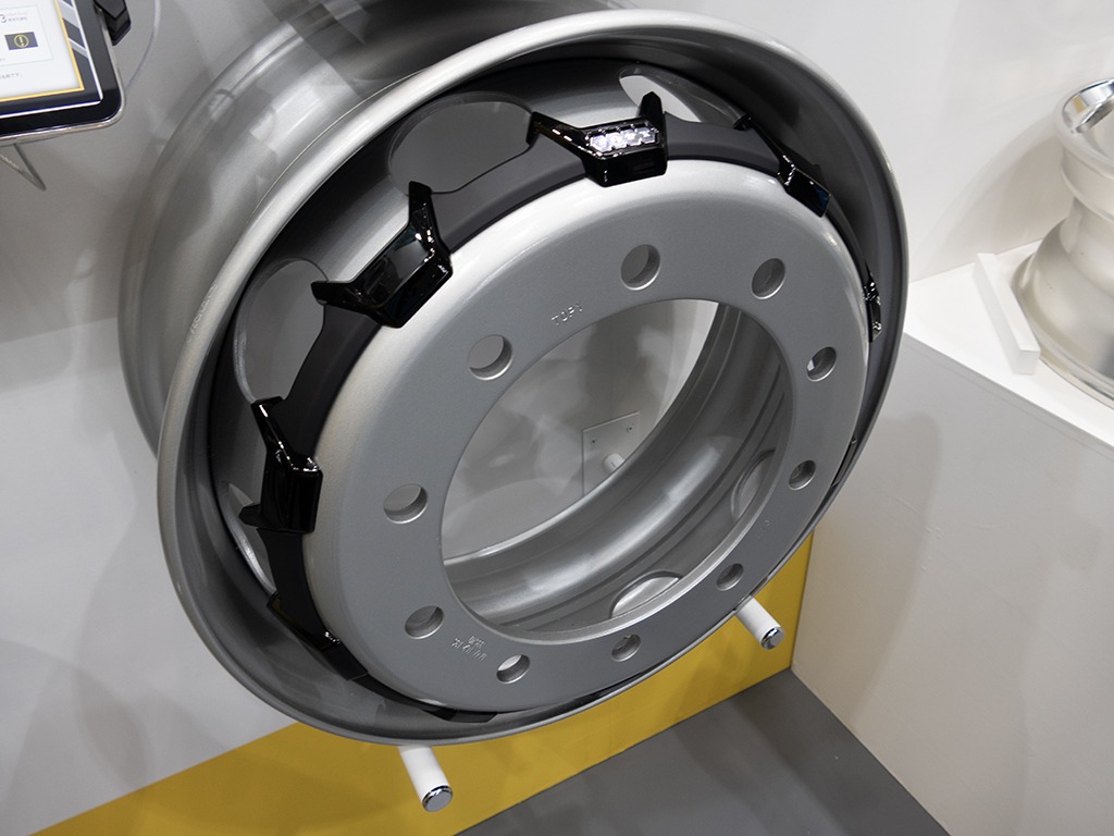 20251122_ナット緩み_検知ホイール_ジャパンモビリティショー_01