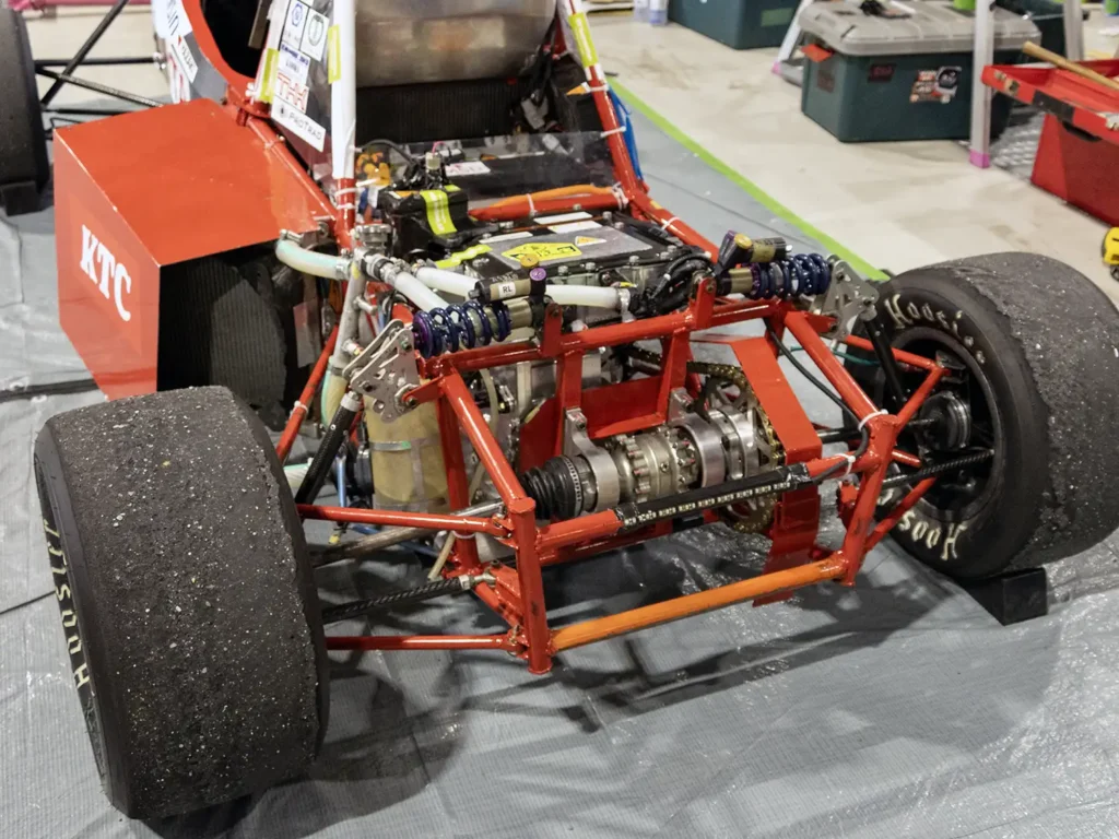 学生フォーミュラ 京都工芸繊維大学 の マシン EVユニット