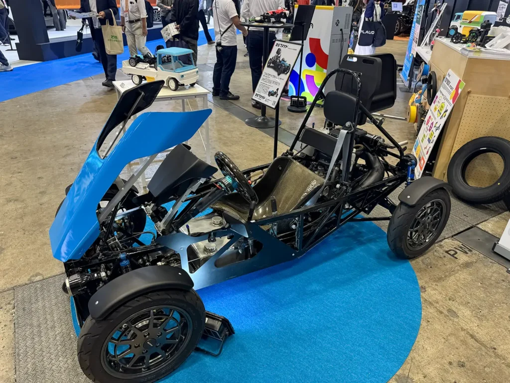 セルフメイド_小型スポーツカー_ジャパンモビリティーショー_2