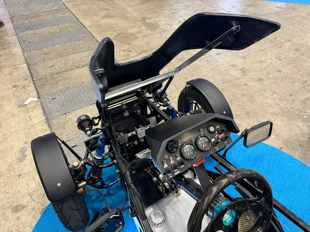 セルフメイド_小型スポーツカー_ジャパンモビリティーショー_3